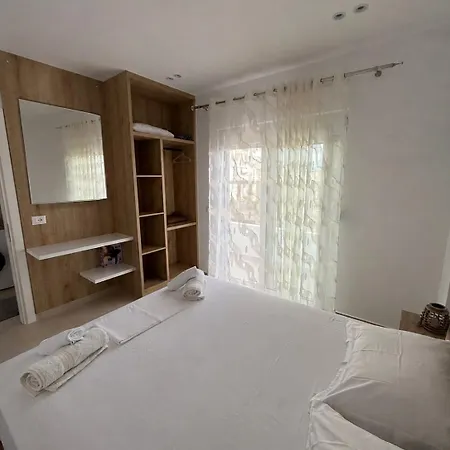 Santi Apartment Sarande